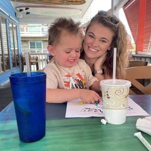 Meet your Posher, Hannah